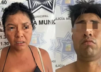 ¡Del banco al atraco en Huajuapan! Pareja es detenida por robar más de 18 mil pesos