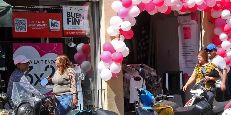 Foto: Adrián Gaytán // Ni adornos, globos o descuentos lograron atraer clientes durante el Buen Fin a establecimientos oaxaqueños.