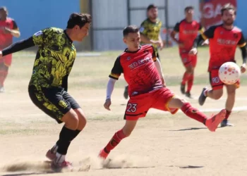 Calzaleón se llevó la ventaja 3 goles por 2-