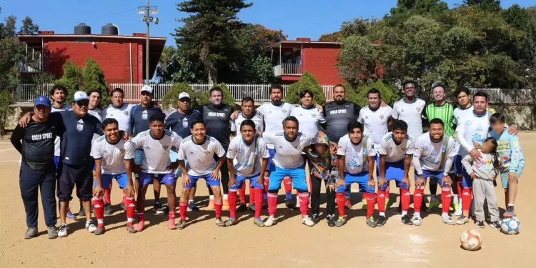 Fotos: Leobardo García Reyes // Ciclo Sport se impuso en el partido de ida.