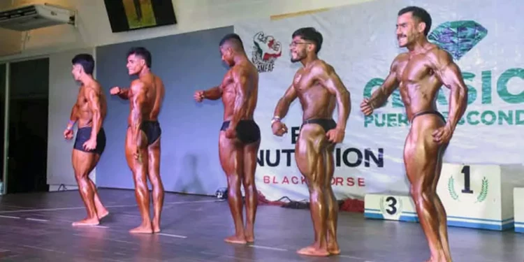 El huajuapeño Francisco Javier Reyes Gutiérrez triunfa en el 11vo. Torneo Clásico Puerto Escondido organizado por la Asociación NABBA México.