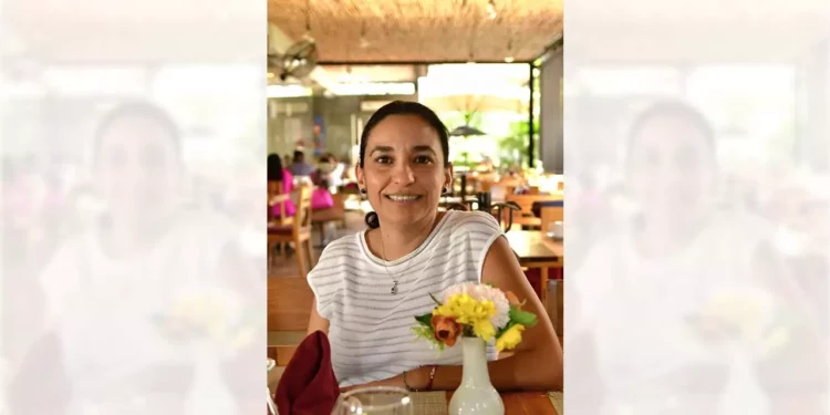 Fotos: Rubén Morales // La guapa Ángeles Bolaños Cacho agradeció a la vida por un año más.