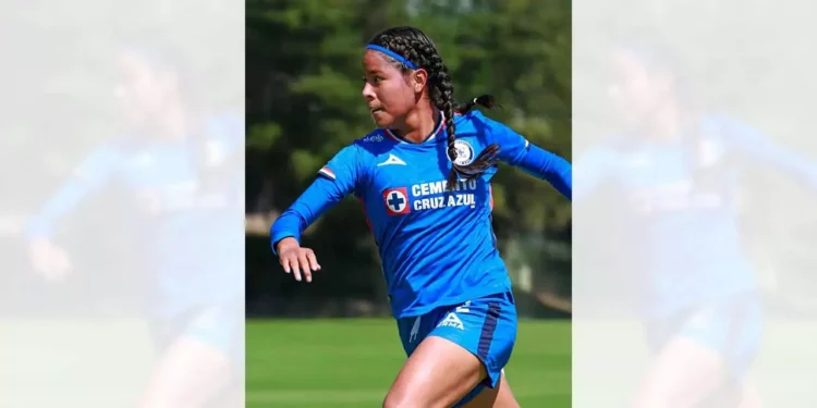 Zoe Sinaí Mendoza fue convocada a selección nacional.