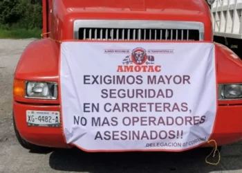 Foto: archivo // A la semana, transportistas denuncian de dos a tres casos de asaltos la Cuacnopalan-Oaxaca.