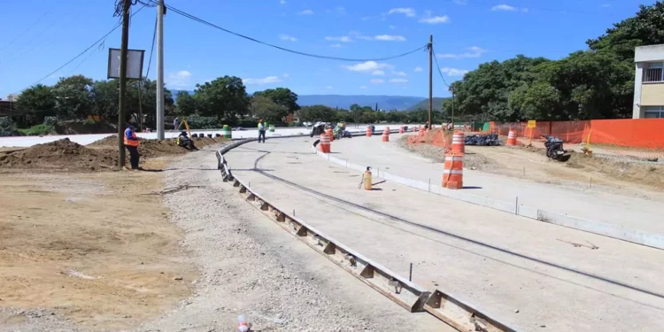 Foto: cortesía // Advierten la próxima apertura del primer tramo de la carretera al aeropuerto.