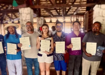Foto: cortesía // Artistas oaxaqueños recibieron reconocimientos en San Rafael del Yuma, República Dominicana.