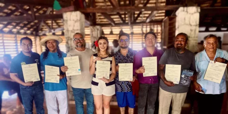 Foto: cortesía // Artistas oaxaqueños recibieron reconocimientos en San Rafael del Yuma, República Dominicana.