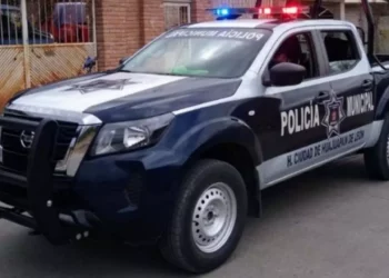 El hombre de 35 años de edad fue detenido por agredir a su familia.