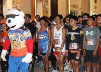 El recorrido de la ‘Calaverita Run’ fue de 5 kilómetros en las calles principales de la ciudad de Huajuapan.