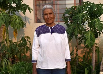 Juana Vásquez Vásquez fue homenajeada por su trayectoria en la revitalización y defensa de la lengua zapoteca.