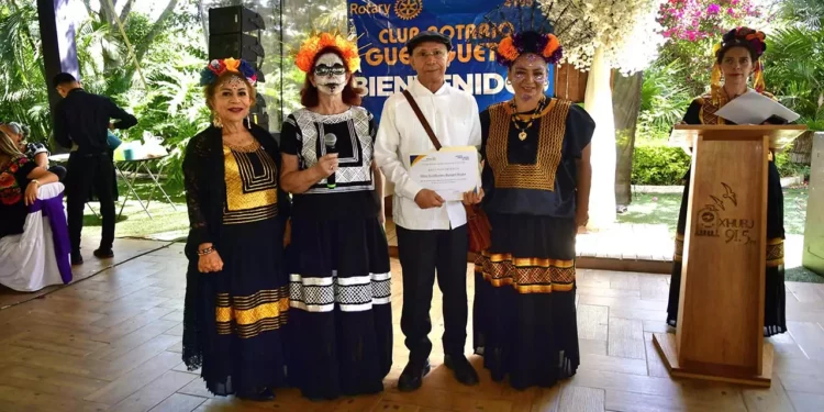 Fotos: Rubén Morales // Los presentes disfrutaron de un ambiente cálido y solidario en apoyo a las Jornadas de Sillas de Ruedas.
