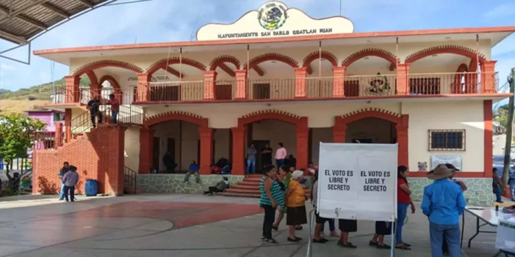 Foto: Gobierno de Oaxaca // Paridad política y representativa, factura pendiente en elecciones de autoridades municipales.