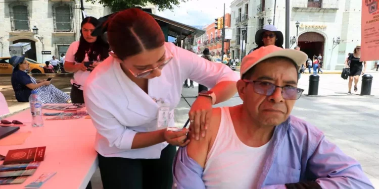 Foto: Adrián Gaytán // Se recordó a la población la importancia de la vacunación, sobre todo en los grupos vulnerables.
