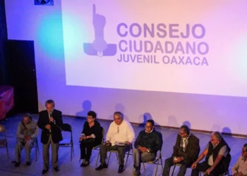 Generan un diálogo intergeneracional y multidisciplinario para entender cómo Huajuapan ha logrado mantener la paz.