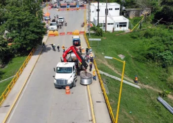 Foto: CFE // Trabajos de la CFE para reparación de líneas de conducción de electricidad.