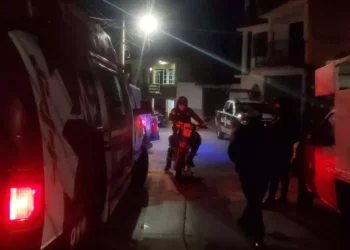 El joven se encontraba en la calle Guerrero cuando fue atacado por una persona.