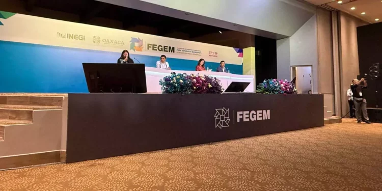 Foto: Instituto Municipal de Planeación de Oaxaca de Juárez // Realizan el 5º Foro de Estadística y Geografía para Estados y Municipios, Herramientas para el Desarrollo (FEGEM), que lleva a cabo el Instituto Nacional de Estadística y Geografía (INEGI).