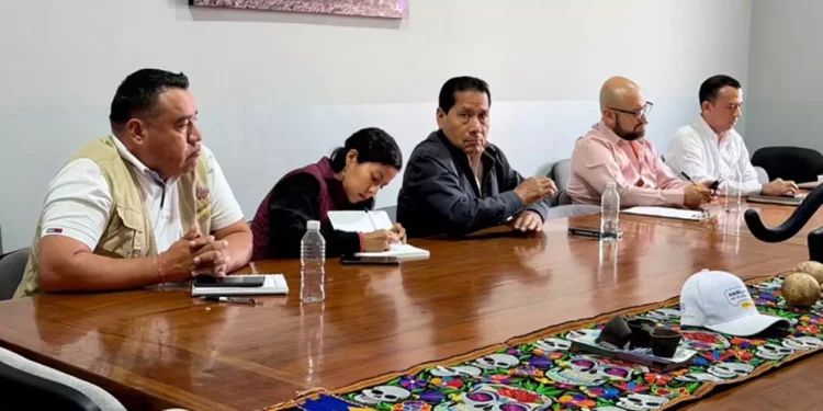 Foto: Gobierno de Oaxaca // Autoridades de Yosondúa retornaron a la mesa de negociación.