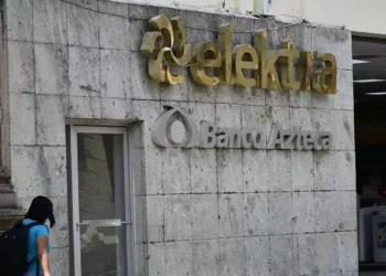 Foto: Archivo El Imparcial // Banco Azteca, un dolor de cabeza para los oaxaqueños.
