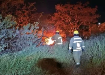 Controlan incendio en colonia de Huajuapan.