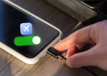 ¿Qué pasa si cargas tu celular en modo avión?