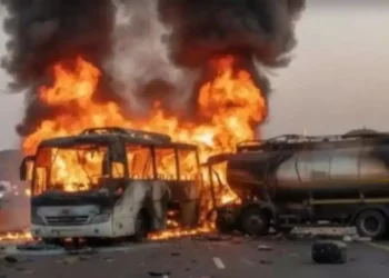 VIDEO | Tragedia en Medina: Mueren 45 peregrinos tras choque entre autobús y pipa de gasolina