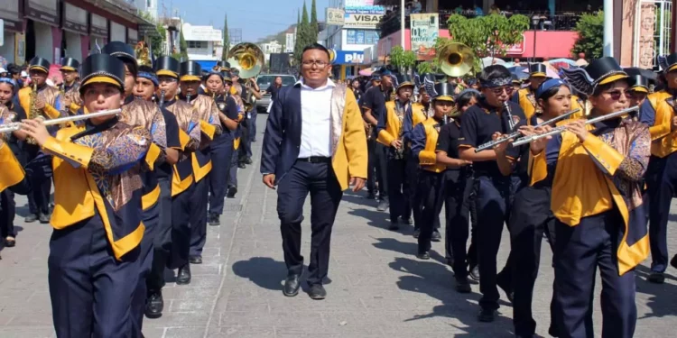 Destacaron con su presentación durante el desfile del 20 de noviembre en Huajuapan.