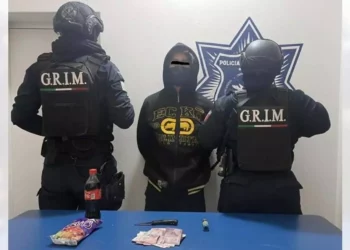 El sujeto es un reincidente criminal y se espera que sobre él caigan más cargos.