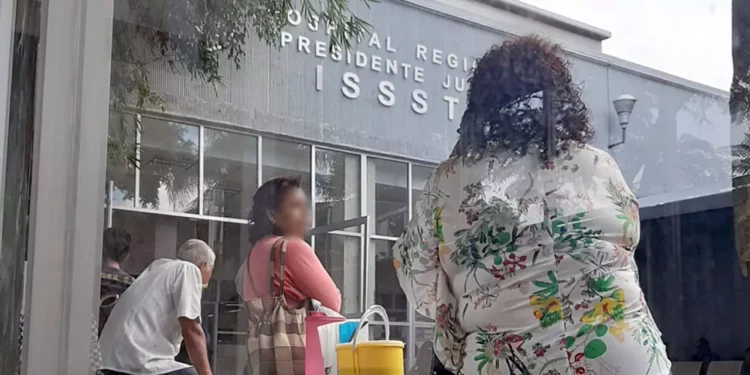 Foto: Archivo El Imparcial // Pacientes de hemodiálisis del Hospital Regional “Presidente Juárez” del ISSSTE exigieron a las autoridades la conclusión de las obras de remodelación.
