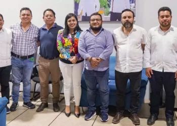 Grupos en pugna de San Pablo Coatlán se sentaron a la mesa y prometieron elecciones en paz.