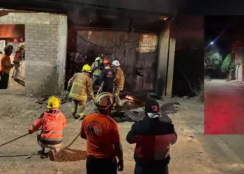 VIDEO | Incendio devora taller mecánico en Zaachila: pérdidas de miles de pesos