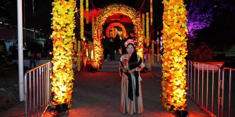 Xoxocotlán vive la noche más luminosa del año: la Velada de los Fieles Difuntos