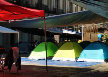 S-22 instala plantón por dos días en Zócalo de Oaxaca