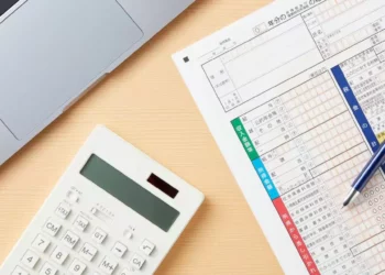 ¿Cuáles son las deducciones personales válidas en la declaración anual 2025 según el SAT?