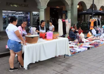 Foto: Adrián Gaytán // Ambulantaje, inseguridad, e inestabilidad inhiben posibles proyectos de inversión en Oaxaca.