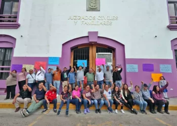 Foto: Adrián Gaytán // Los empleados del Poder Judicial del Estado en protesta contra lo que acusan como abusos laborales.