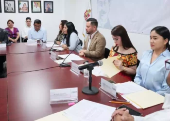 Foto: Congreso de Oaxaca // La titular de la ASFE, Sarahí Noriega Ricárdez, entregó la fiscalización de la cuenta pública.