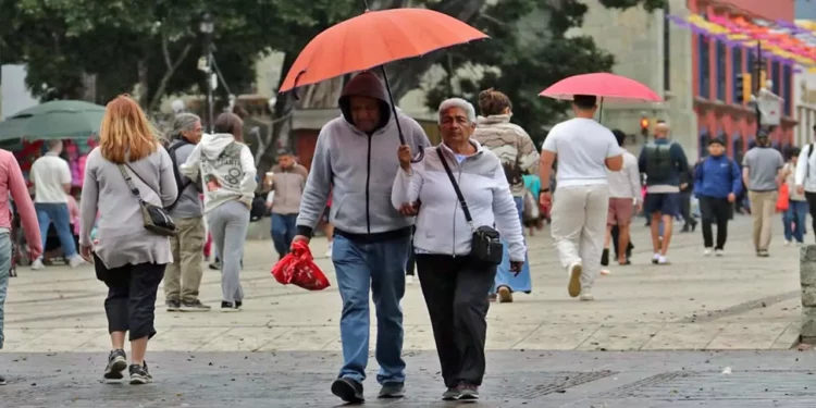 Foto: Adrián Gaytán // Lluvia y frío para las siguientes horas en territorio oaxaqueño.