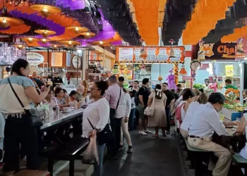 Fotos: Adrián Gaytán // El bullicioso Centro Gastronómico de Oaxaca.
