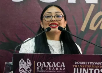 Foto: Adrián Gaytán // Karen Velasco, a negociar y lidiar con grupos de presión.