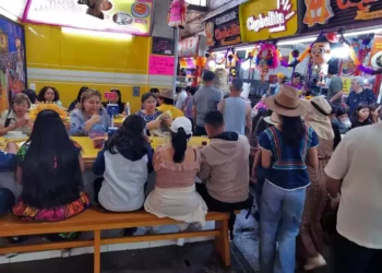 Foto: Lisbeth Mejía // Restaurantes de mercados tradicionales se vieron bien nutridos de visitantes.