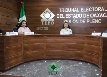 Foto: TEEO // Sesión del TEEO donde ajustó algunos lineamientos para la revocación de mandato.