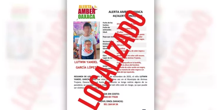 Un grupo de búsqueda localizó al niño en un paraje alejado, cercano a un río, en los límites de la comunidad.
