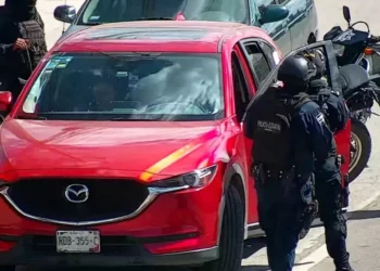 Policía Estatal asegura vehículo robado en Santa Rosa Panzacola