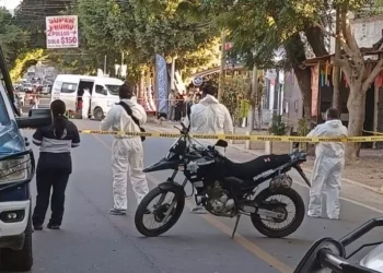 Las autoridades acordonaron la zona para las primeras investigaciones.
