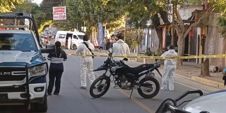 Las autoridades acordonaron la zona para las primeras investigaciones.