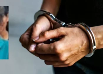 ¡Acoso en la oscuridad! Pasajera despierta con un agresor entre sus piernas en autobús en el Istmo