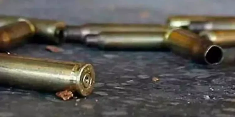 Ejecutan a hijo del dueño de báscula en Juchitán; familiares retiran cadáver
