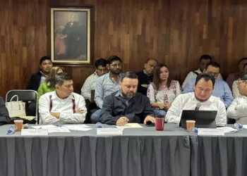 Encerrona S-22 y gobierno; llevan a cabo mesa tripartita