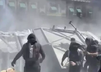 Marcha de la Generación Z en CDMX deja 100 policías lesionados y 40 detenidos